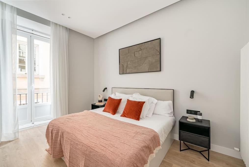 Centro XIII Calle De La Paz 2Br 2Bh Мадрид Екстериор снимка