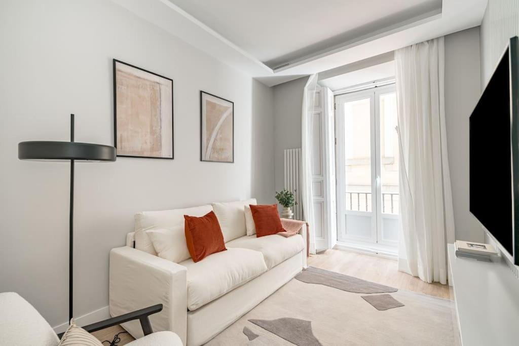 Centro XIII Calle De La Paz 2Br 2Bh Мадрид Екстериор снимка